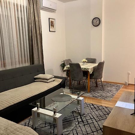 Stan na dan Centar Banja Luka Apartment Bagian luar foto